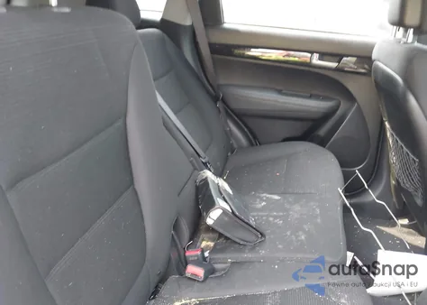 2014 Kia Sorento Lx z USA, uszkodzony, nr VIN 5XYKTCA69EG538542